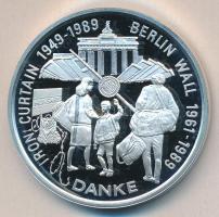 Bognár György (1944-) 1990. "Vasfüggöny és Berlini fal lebontása" Ag (31.1g/0.925) emlékérem (42.5mm) T:PP