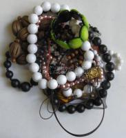 Kis bizsu tétel: 10db nyaklánc, 1db karkötő, 1db medál