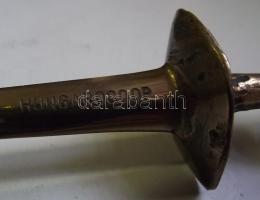 Bőrdíszműves íróasztali készlet. Toll és jegyzettartó, újságtartó, levélkések