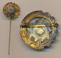 DN. "Kiváló Szövetkezeti Munkáért" kitüntetés kitűzővel, dísztokban T:2