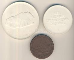 Németország DN 3db Meisseni porcelán emlékplakett: "Johann Wolfgang Goethe/Bad Lauchstadt" (d=80m) + "Friedreich von Schiller" (d=62mm) + Meisseni látogatás emlékére" (d=50mm) T:2 Germany ND three Meissen porcelain medallion: "Johann Wolfgang Goethe/Bad Lauchstadt" (d=80m) + "Friedreich von Schiller" (d=62mm) + "Zur erinnerung an den besuch in Meissen" C:XF