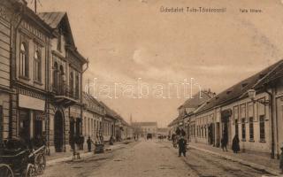 Tata-Tóváros főtér Spitzer János kereskedésével