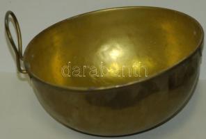 Régi réz üst, az egyik füle hiányzik d: 25cm