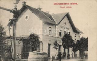 Dicsőszentmárton railway station