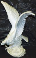 Nagyméretű festetlen sorszámozott jelzett Herendi porcelán sas figura hibátlan állapotban / Unpainted numbered Herendi chinaware eagle figure 33cm in flawless condition