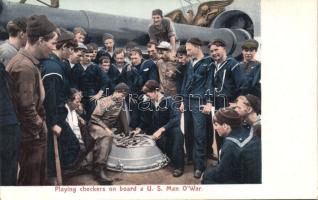 Playing checkers on board a US Man O´War