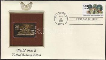 USA/Washington 1993. "II. Világháború/V-mail légiposta" aranyfóliás(22kt) bélyeg replika FDC borítékban, bélyeggel és elsőnapi bélyegzővel és ismertetővel T:1 USA/Washington 1993. "World War II/V-Mail Delivers Letters" gold(22kt)foil stamp replica on First Day Issue envelop with stamp and information C:Unc