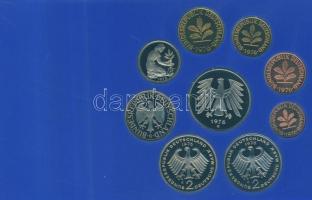 NSZK 1976G. 50Pf-5M 9klf pénzérme szettben T:PP
GFR 1976G. 50 Pfennig - 5 Mark 9 different coins in ...