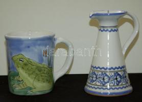 Hódmezővásárhelyi kerámia gyertyatartó és egy Rózsa jelzéssel ellátott mázas kerámia bögre