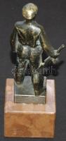 Bronz munkásőr szobor márvány talapzaton 20cm magas