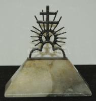 cca 1930 Kis fém Árpád-házi kettőskereszt márvány talapzaton 11cm magas