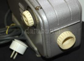 Nosztalgikus lemezárugyári diavetítő jó állapotban 31db diafilmmel