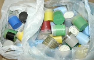 Nosztalgikus lemezárugyári diavetítő jó állapotban 31db diafilmmel