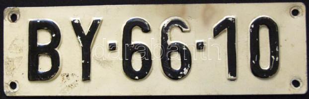 Magyar rendszámtábla a 60-70-es évekből, Belügyminisztérium jelzéssel a hátoldalán, párja nélkül