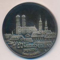 NSZK DN "München - gravírozógép" Ag(999) emlékérem (d=40mm)/ 24,8g dísztokban T:exPP GDR ND "Munich - engraver" Ag(999) medallion (d=40mm)/ 24,8g in case C:exPP