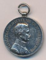 1917-18. Károly Ezüst Vitézségi Érem II.fokozat "Fortitudini" mellszalag nélkül Szign.: Ka...