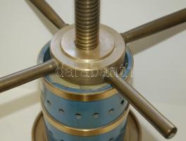 Teljesen funkcionális bronz szőlőprés 33cm magas