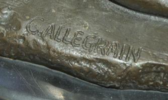 C. Allegrain jelzéssel ellátott J.B. Deposee bronz akt szobor márvány talapzaton 32cm magas