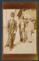 2 db érdekes, háború előtti folklórlap