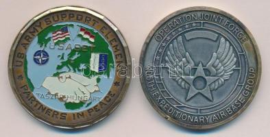 Magyarország/USA NATO-SFOR 2db emlékérem:multicolor és bicolor T:2  USA/Hungary "NATO-SFOR" two medallions:multicolor and bicolor  C:XF
