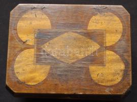 Intarziás fa doboz 21x16x11cm