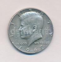 USA 1967. 1/2$ Ag "Kennedy" T:2-
USA 1967. 1/2 dolar Ag "Kennedy" C:VF