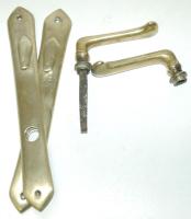 2pár egyforma rézkilincs takarószelvénnyel