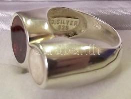 Női ezüst (Ag) gyűrű gyöngyházbetéttel 8,38gr