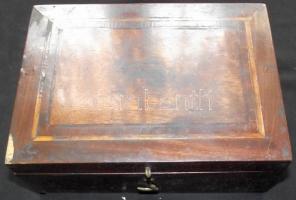 Régi fa doboz kopottas állapotban 23x16x9cm