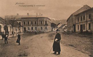 Alsókubin post office, bank