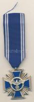 Német 3. Birodalom "NSDAP Szolgálati Érdemérem ezüst fokozat 15 év után" gyűjtői replika szalaggal T:1 / German Third Reich "NSDAP 15 Year 2nd Class Long Service Medal" replica with ribbon C:Unc