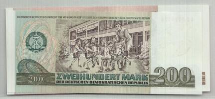 NDK 1985. 200M + 500M T:I
GDR 1985. 200 Mark + 500 Mark C:Unc