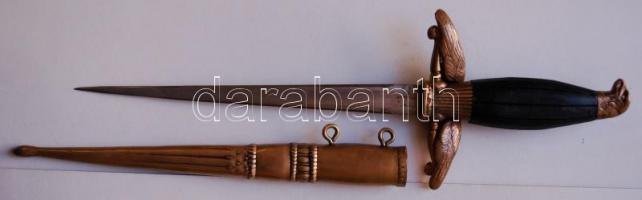 Horthy repülős tiszti tőr replikája, sárgaréz-fa, koronás magyar címerrel, markolatán turul madár dí...