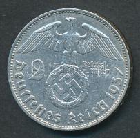 Német 3. Birodalom 1937D 2M Ag "Hindenburg" T:2- German Third Reich 1937D 2 Marks Ag "Hindenburg" C:VF