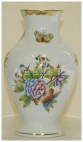 Kézzel festett Viktória-mintás jelzett sorszámozott Herendi porcelán váza hibátlan állapotban / Handpainted numbered Herendi chinaware vase in flawless condition 17cm