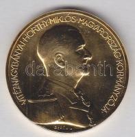 1993. "Horthy Miklós / Végső hazatérésének emlékére" aranyozott ffém emlékérem (d=40mm) dísztokban T:PP