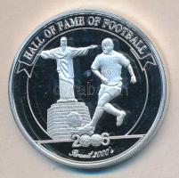 Uganda 2006. 2000Sh Ag "Futball hírességei - Roberto Carlos" T:PP Tanúsítvánnyal
Uganda 20...