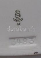 2db lepkékkel díszített svájci porcelán tányér 18x18cm