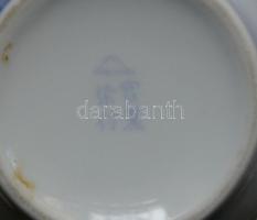 Szolid mintával díszített jelzett japán porcelán váza / Chinaware vase 18cm