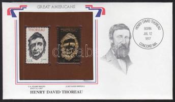 USA/&quot;Nagy Amerikaiak&quot; 1967. &quot;Henry David Thoreau- 22K aranyfóliás bélyeg replika és bélyeg borítékban angol nyelvű tájékoztatóval T:1 &lt;br/&gt;USA/&quot;Great Americans&quot; 1967. &quot;Henry David Thoreau-22K gold foil stamp replica and stamp in envelop with information C:Unc