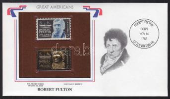 USA/&quot;Nagy Amerikaiak&quot; 1965. &quot;Robert Fulton- 22K aranyfóliás bélyeg replika és bélyeg borítékban angol nyelvű tájékoztatóval T:1 USA/&quot;Great Americans&quot; 1965. &quot;Robert Fulton-22K gold foil stamp replica and stamp in envelop with information C:Unc