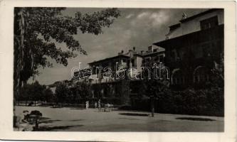 Balatonkenese parkszálló sétány