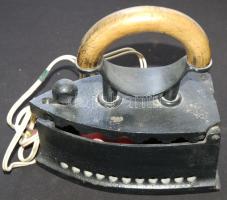 Régi öntöttvas szenes-vasaló lámpának megcsinálva / Vintage cole-iron 21x25 cm