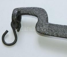 Régi vas kari mérleg 2db réz tányérral 72cm magas