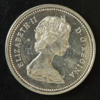 Kanada 1972. 1$ Ag "Kenu" T:2 k. Canada 1972 1 Dollar Ag "Voyageur" C:XF scretch