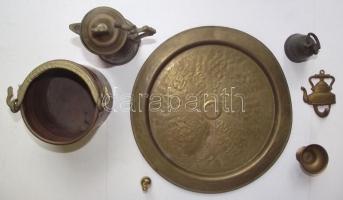 Kis réz tétel: tányér, csengő, tojástartó, kis vödör, kampó, kancsó