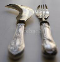 Nagyon szép növényi ornamentika vésettel ellátott ezüst(Ag) villa készlet(8db) és 1db hozzátartozó k...