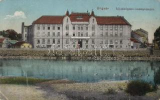 Ungvár girls school (fa)