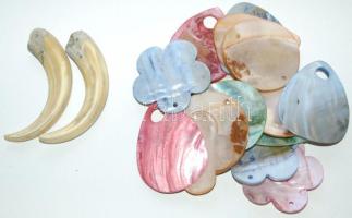 30db féldrágakő nyaklánc + 15db nagy festett gyöngyház medál + 1 pár régi vaddisznó agyar