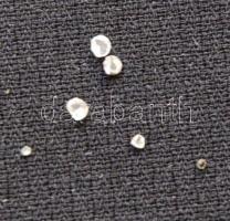 29db nagyrészt klf ékszerkő: smaragd, aventurin, jade, gránát, korall, gyémánt